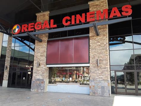Poor things showtimes near regal riverstone - 